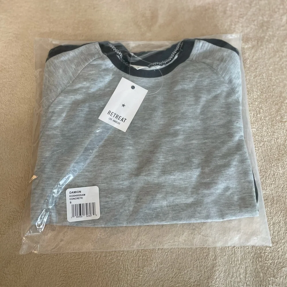 Retreat LA Color-block Crewneck Sweater - Size S - Picture 11 of 12